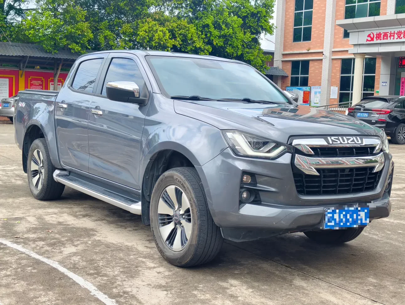 Isuzu D-MAX