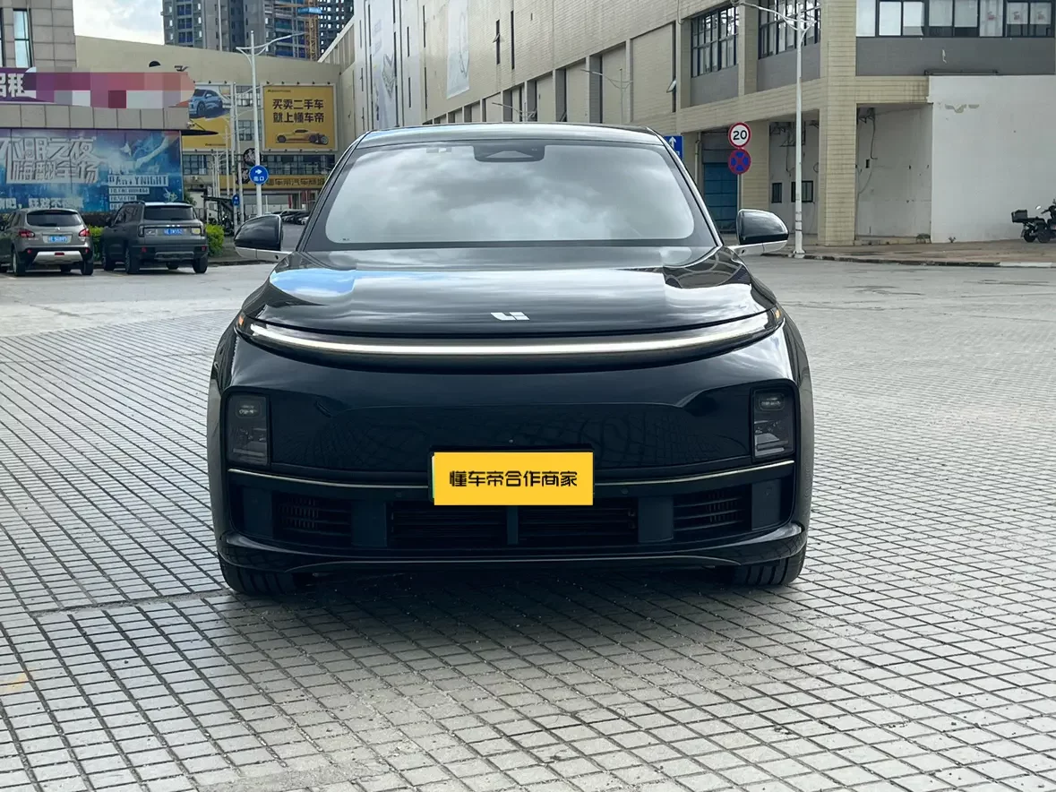 Lixiang L7