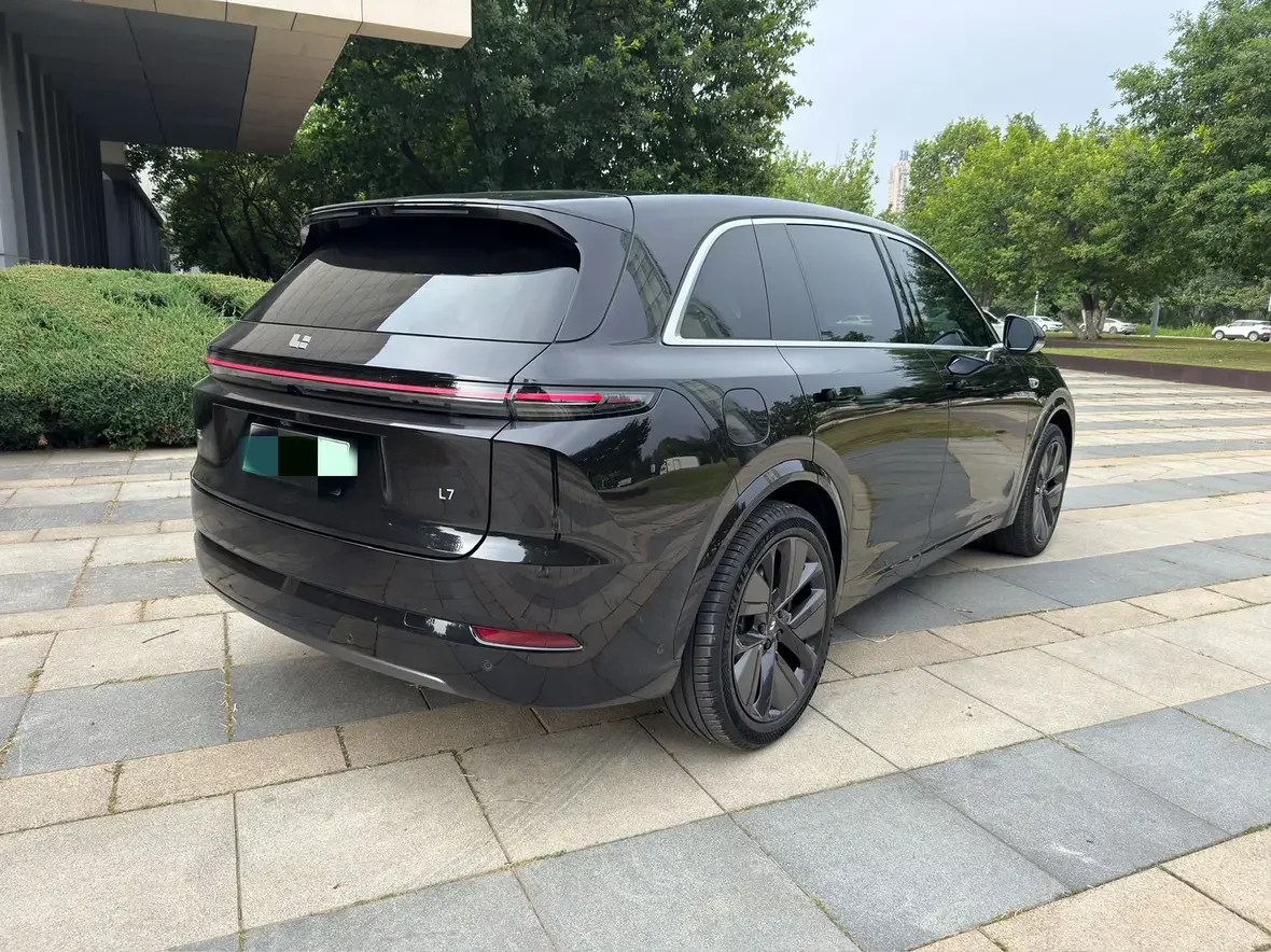 Lixiang L7