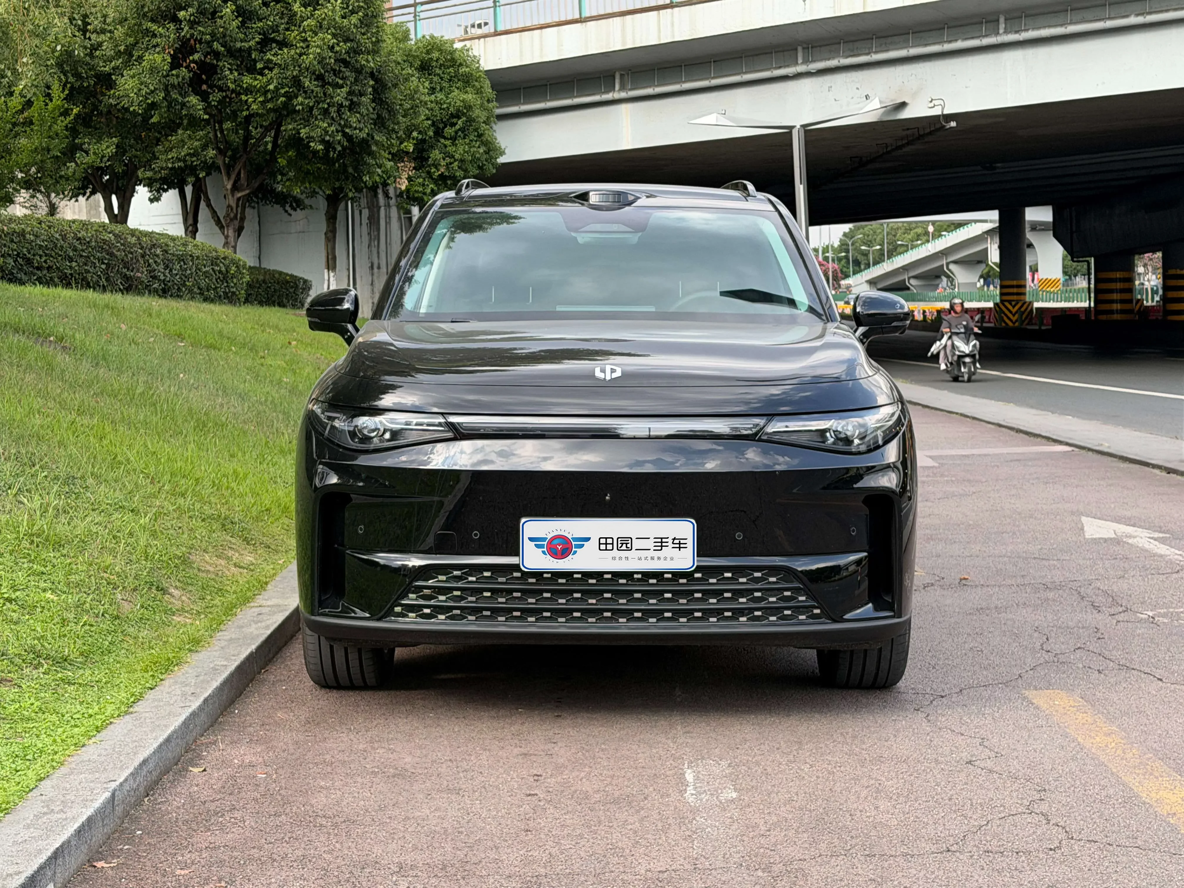 Leapmotor C16