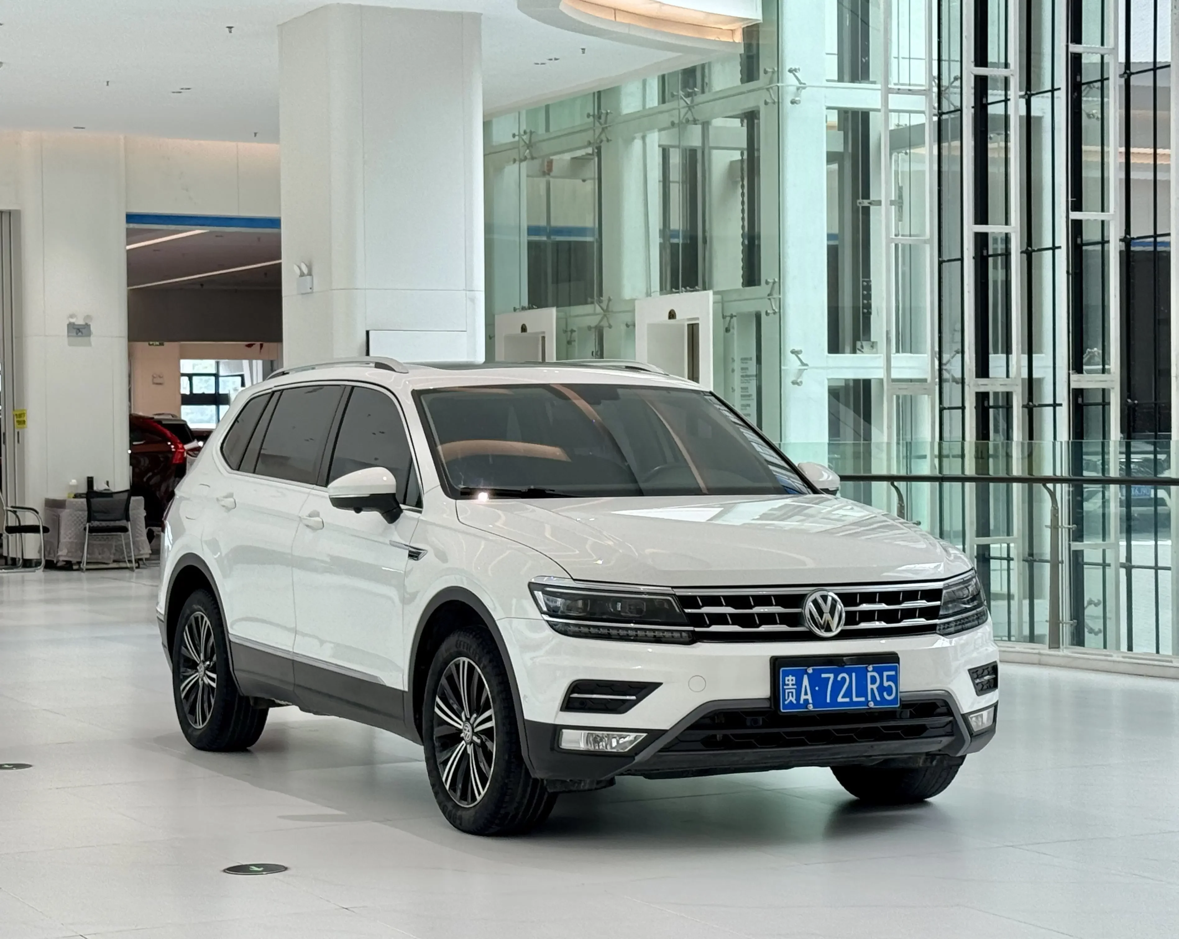 Volkswagen Tiguan L