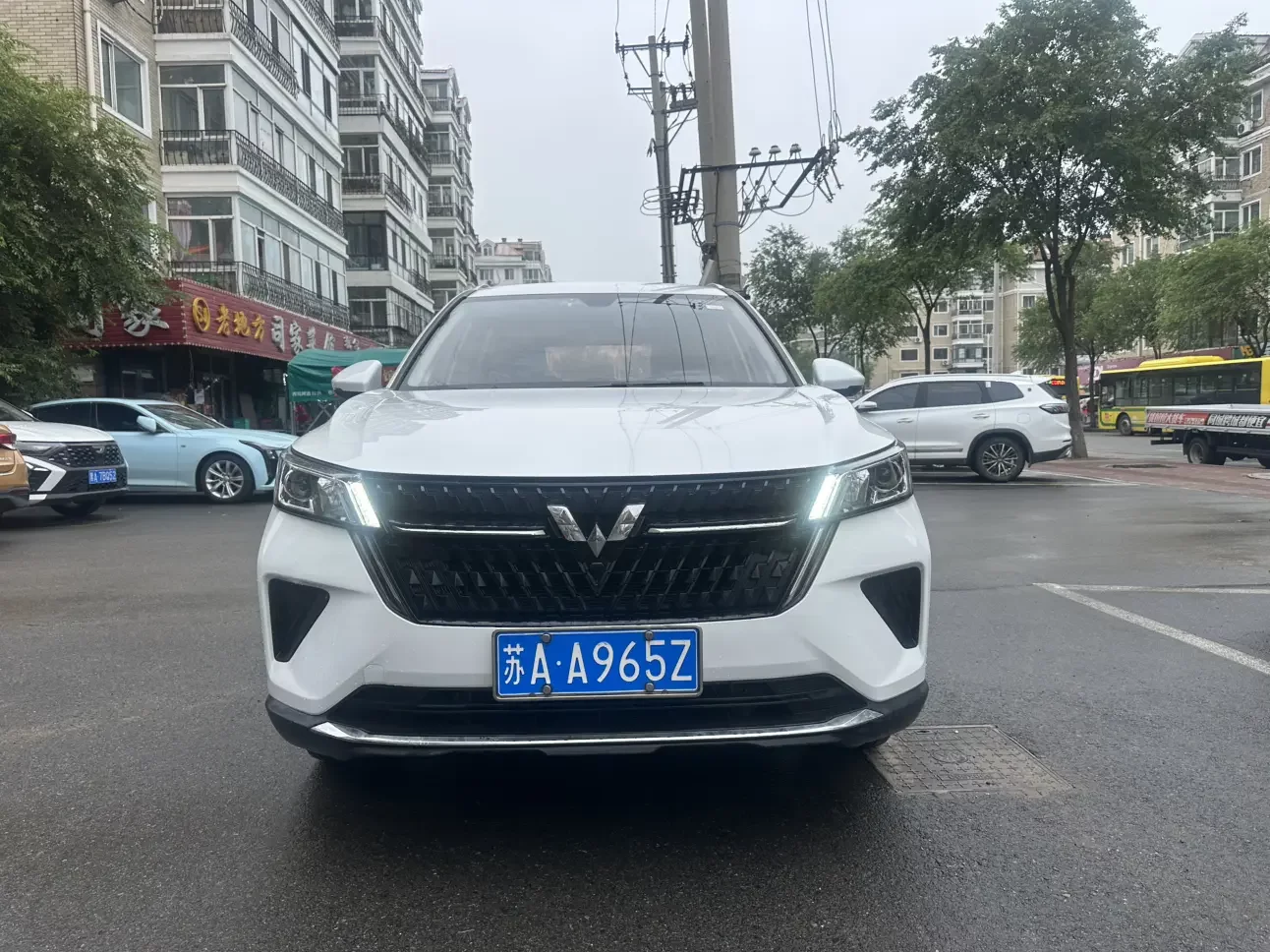 Wuling Asta