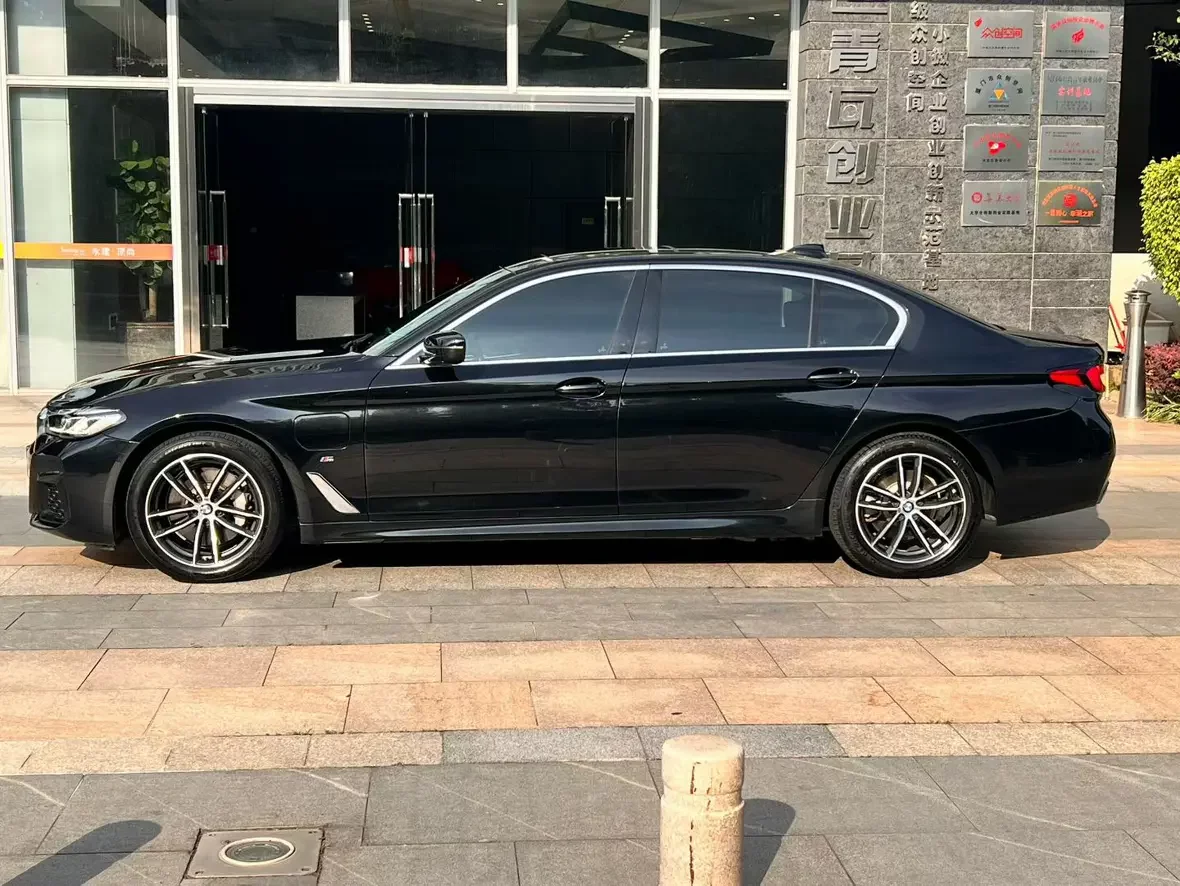BMW 5 Series PHEV