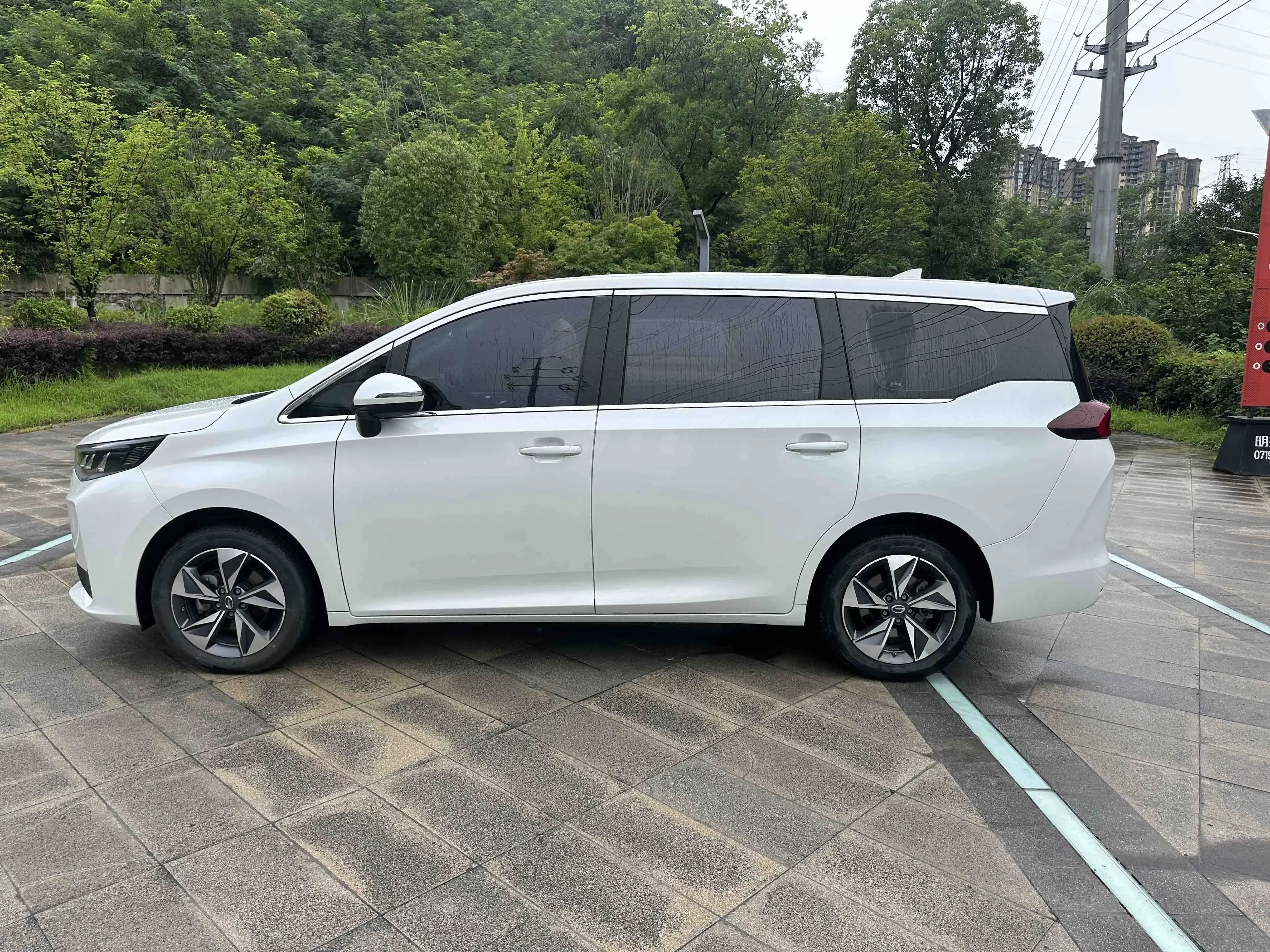 GAC Trumpchi M6