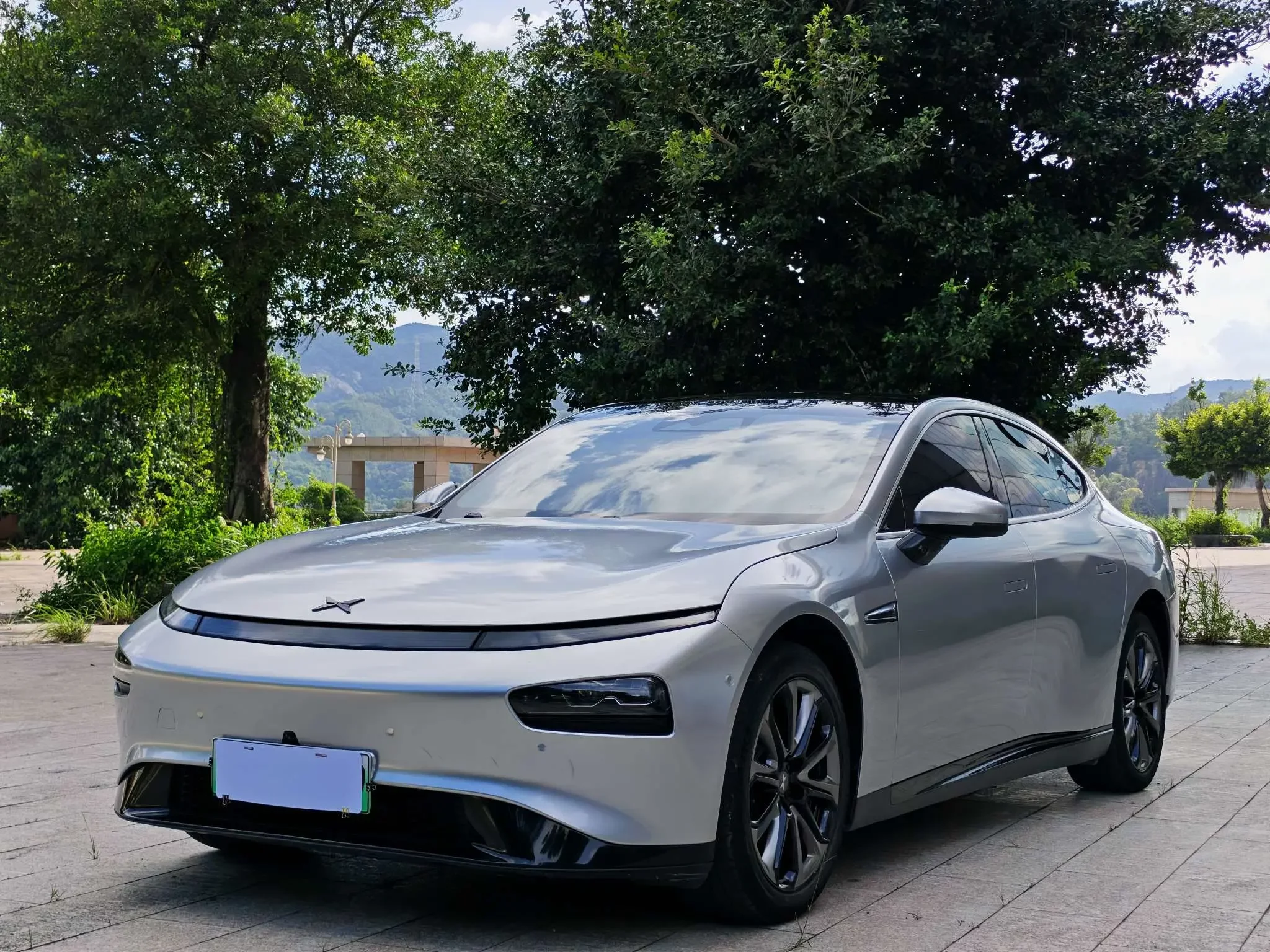 Xpeng P7