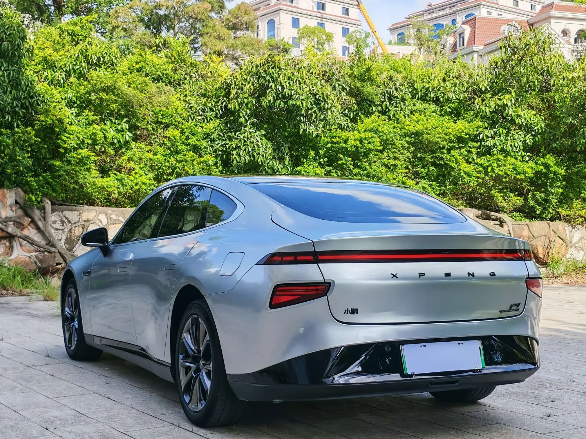 Xpeng P7