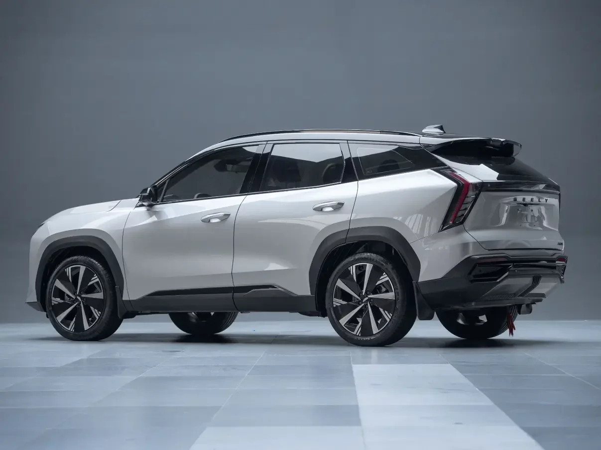 Geely Atlas L
