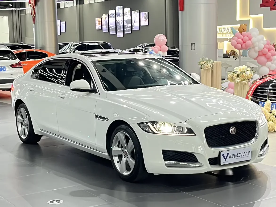 Jaguar XFL