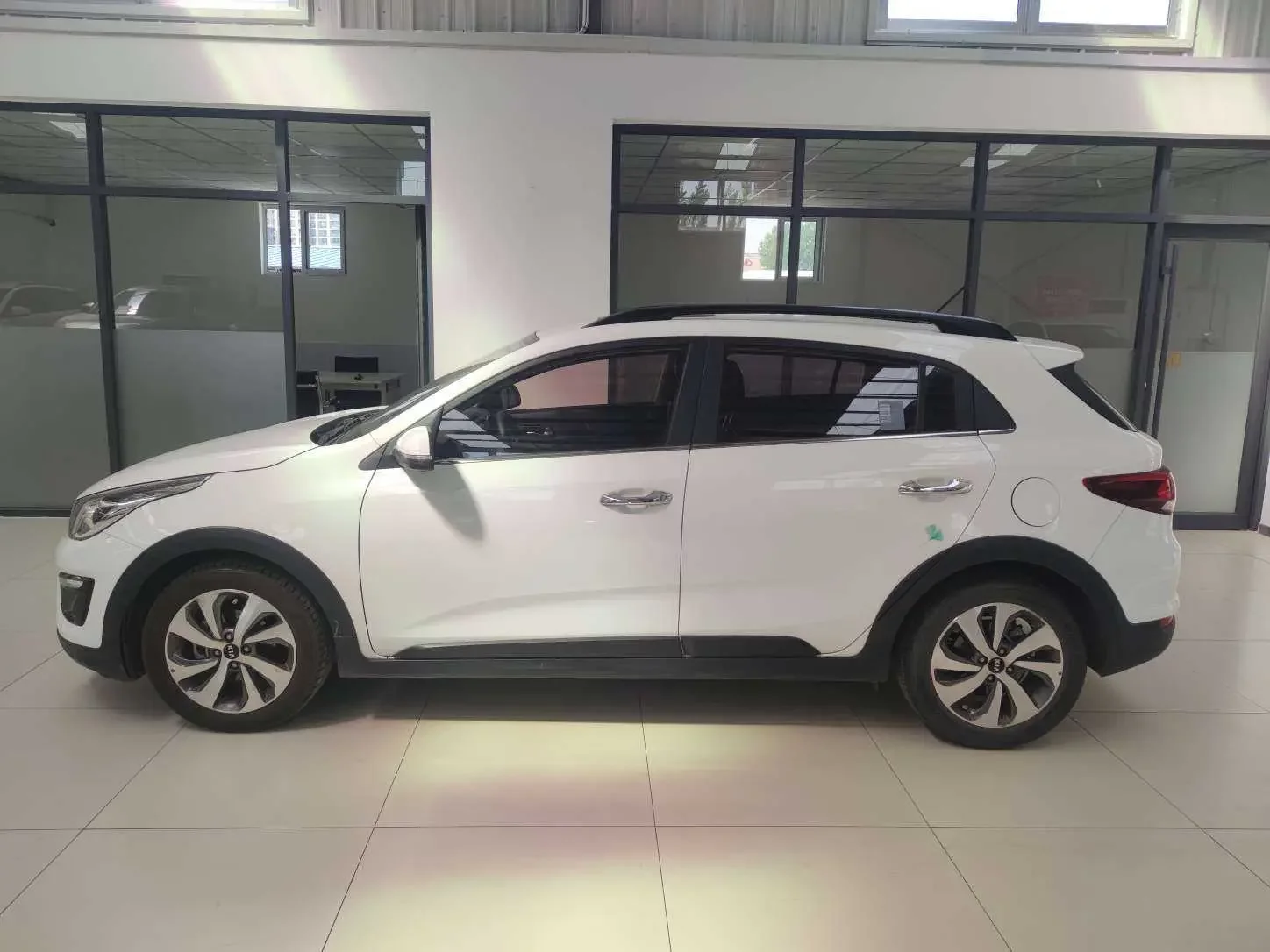 Kia KX CROSS