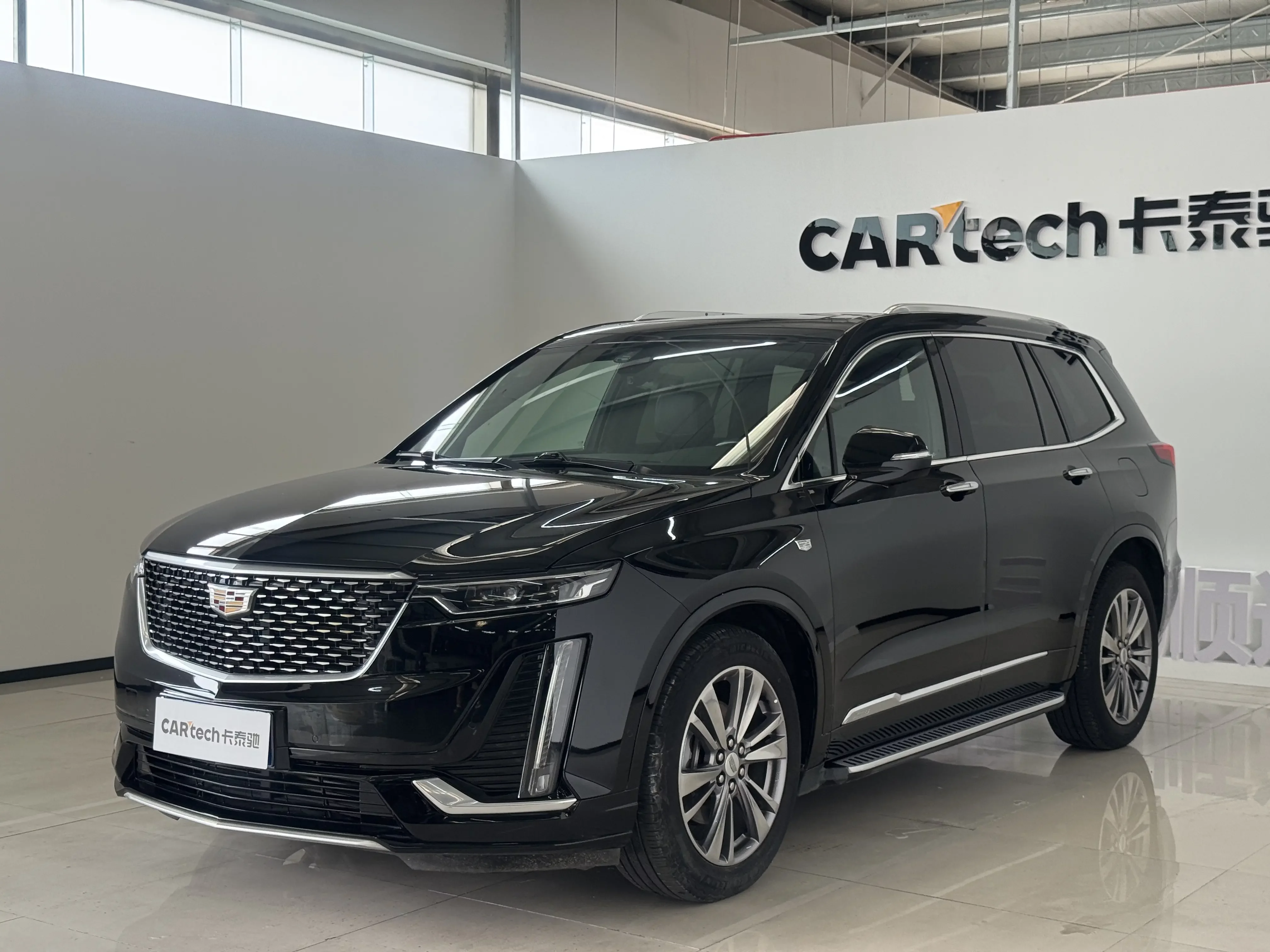 Cadillac XT6