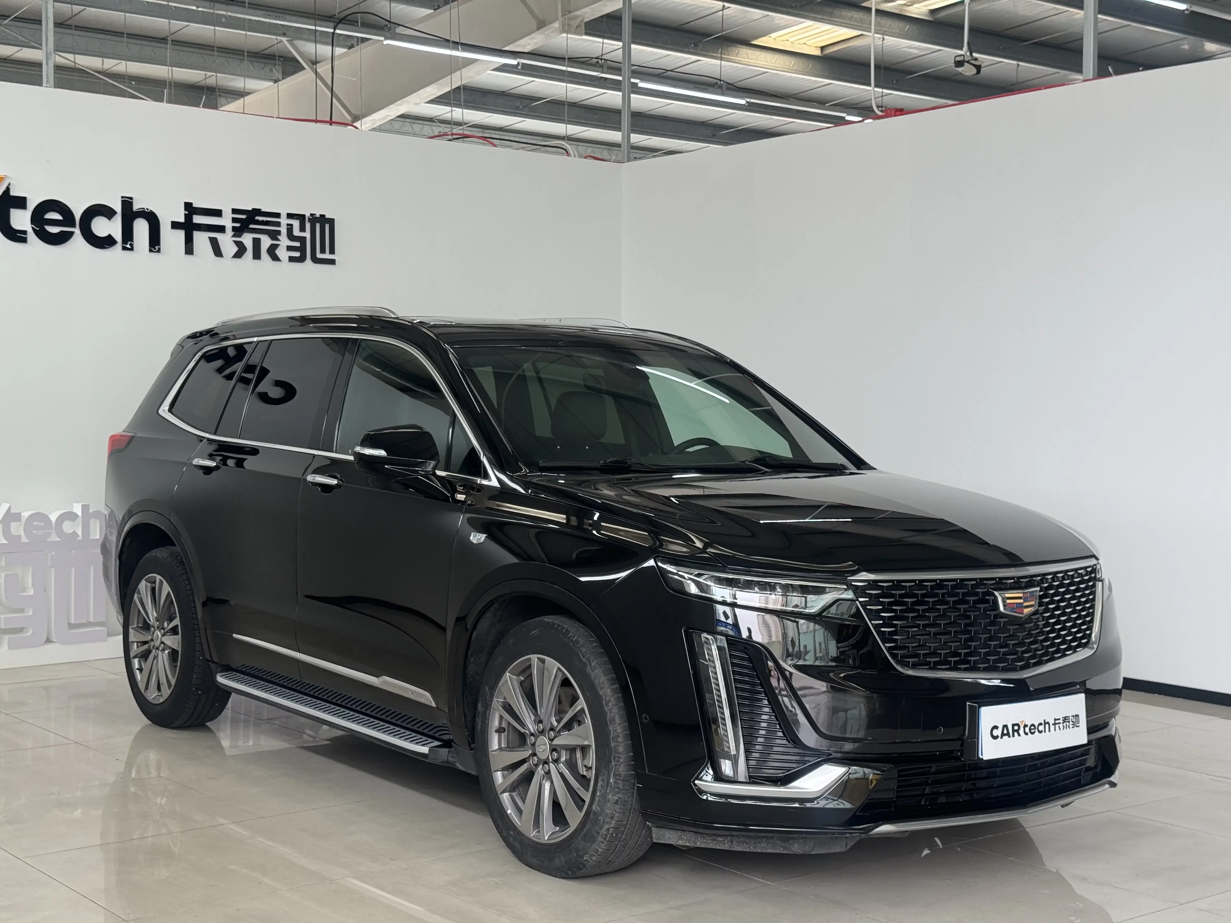 Cadillac XT6