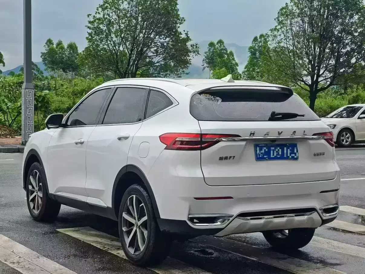 Haval F7