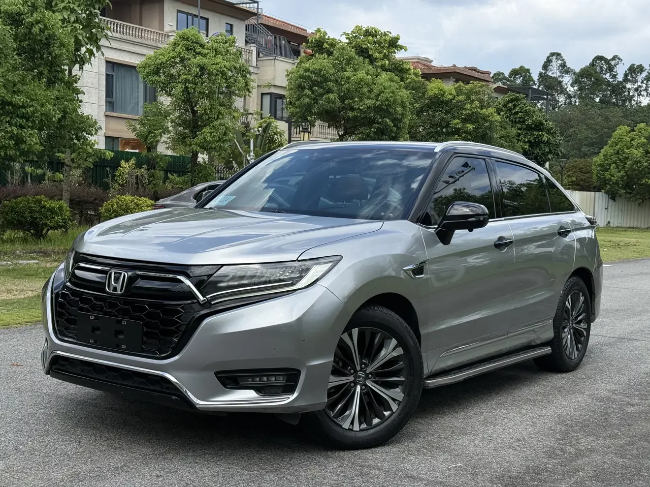 Honda UR-V