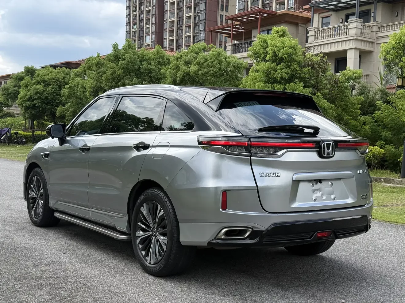 Honda UR-V