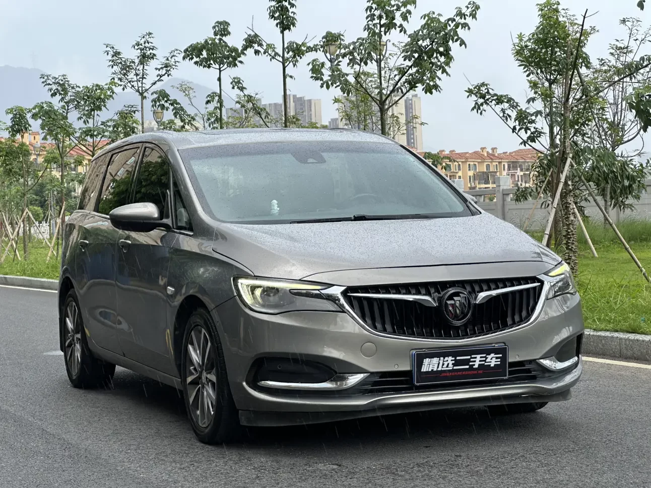 Buick GL6