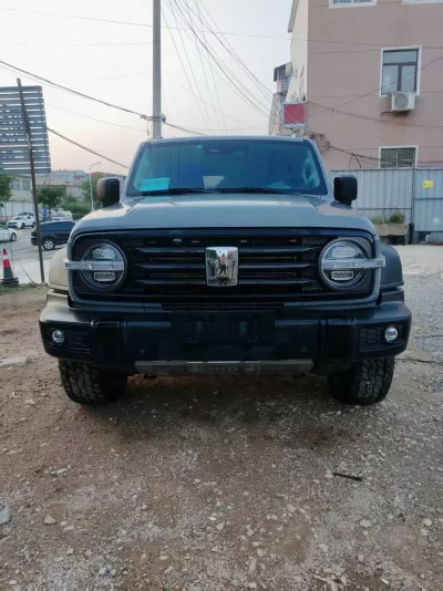 TANK 300