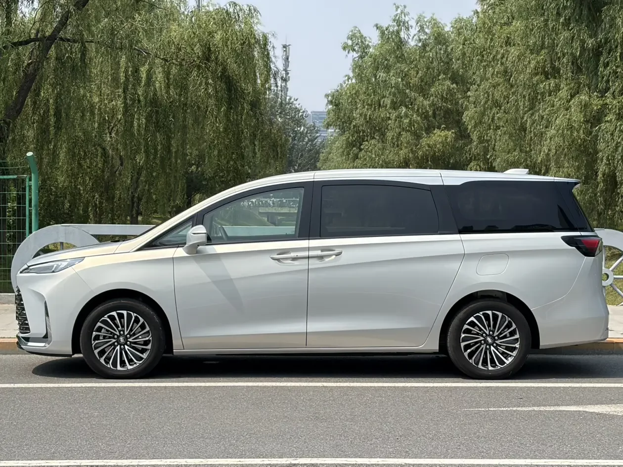Buick GL8 PHEV