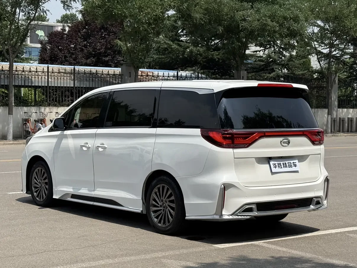 GAC Trumpchi M8