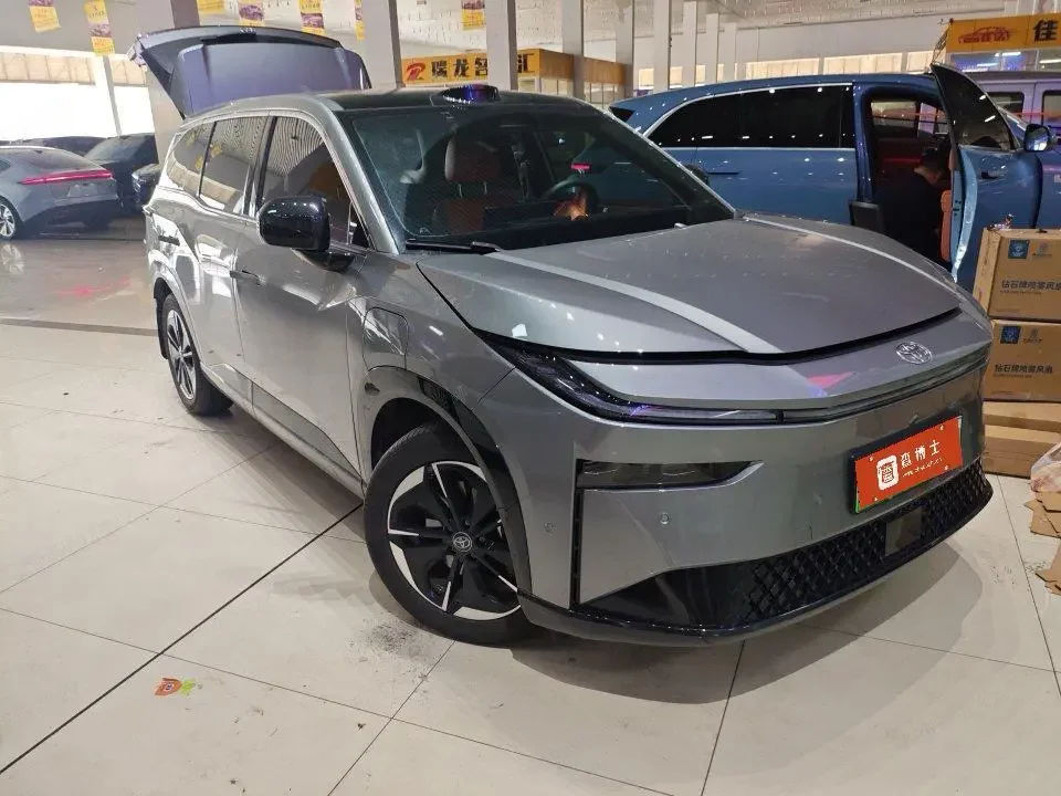 Toyota Bozhi 3X