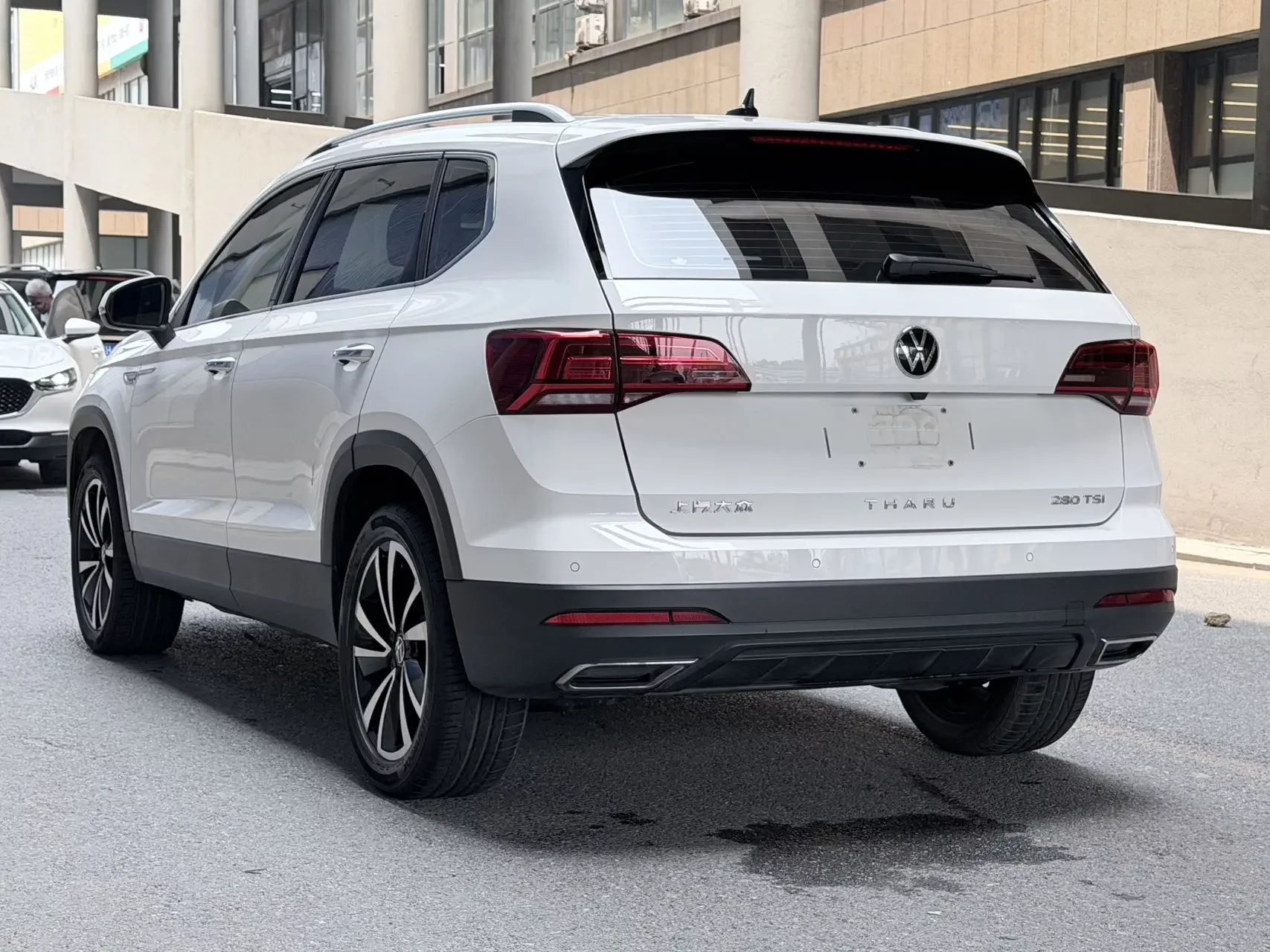 Volkswagen Tharu
