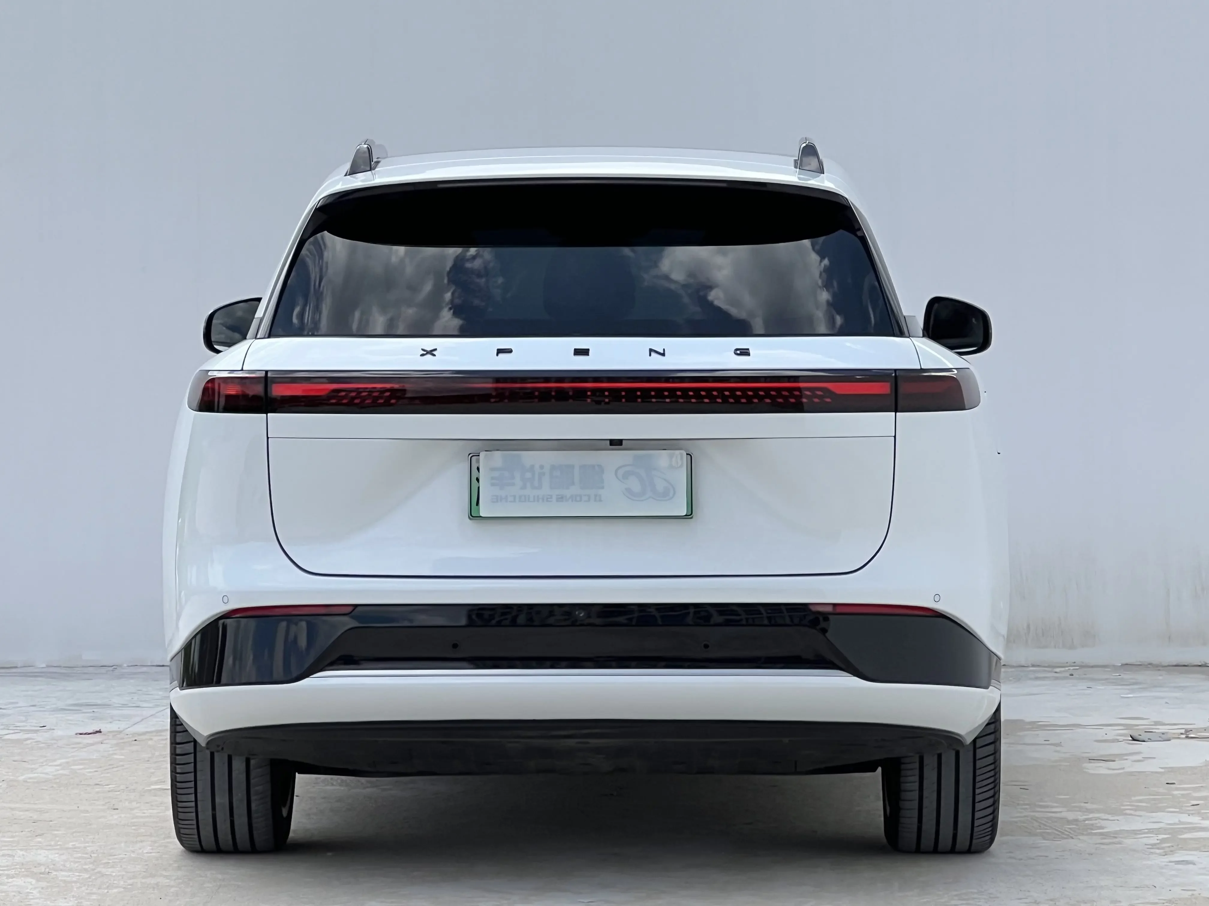 Xpeng G9