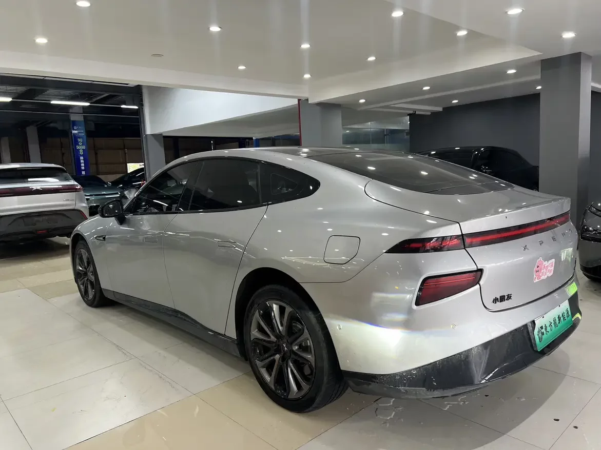 Xpeng P7