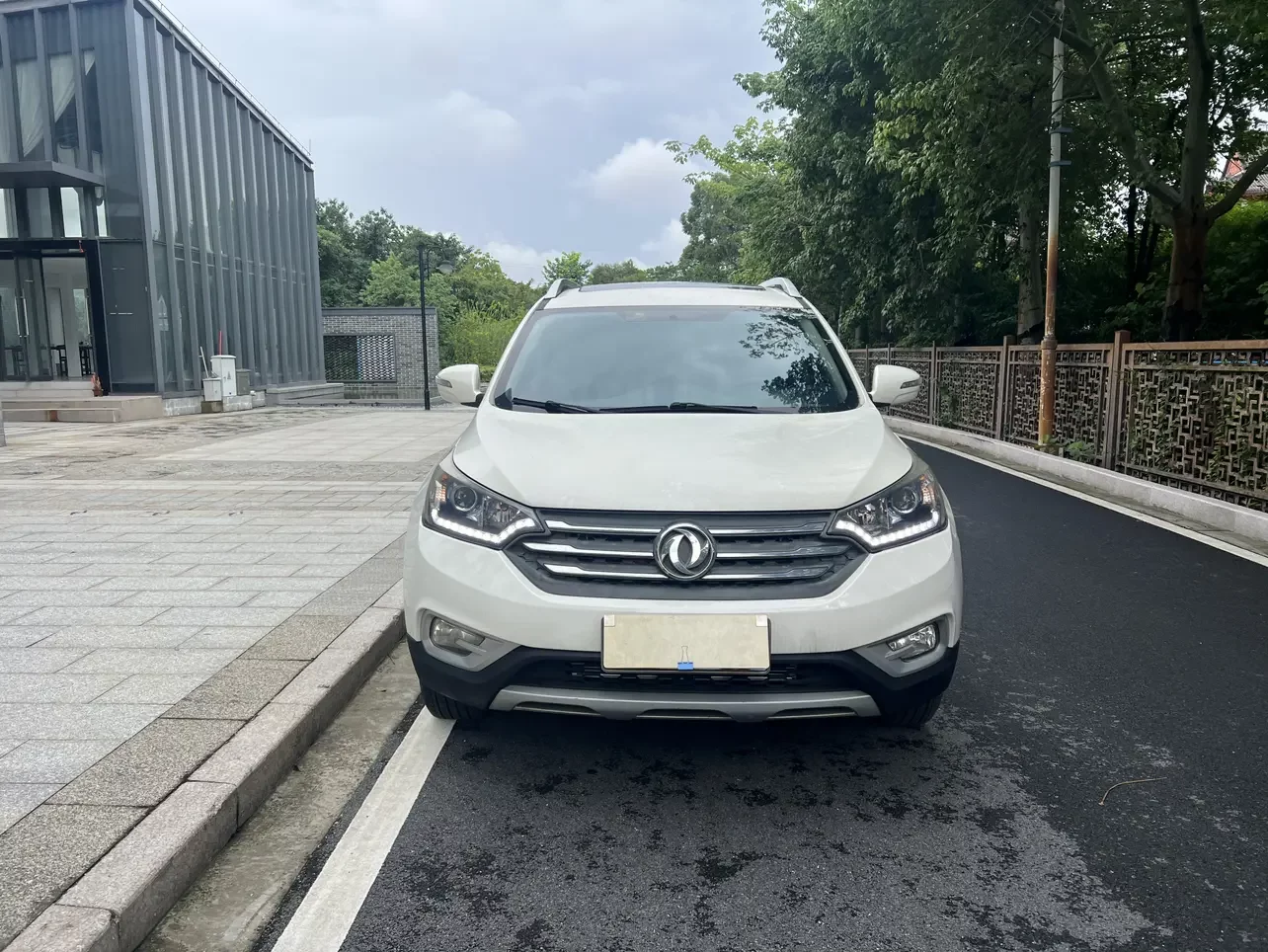 Dongfeng Fengshen AX7