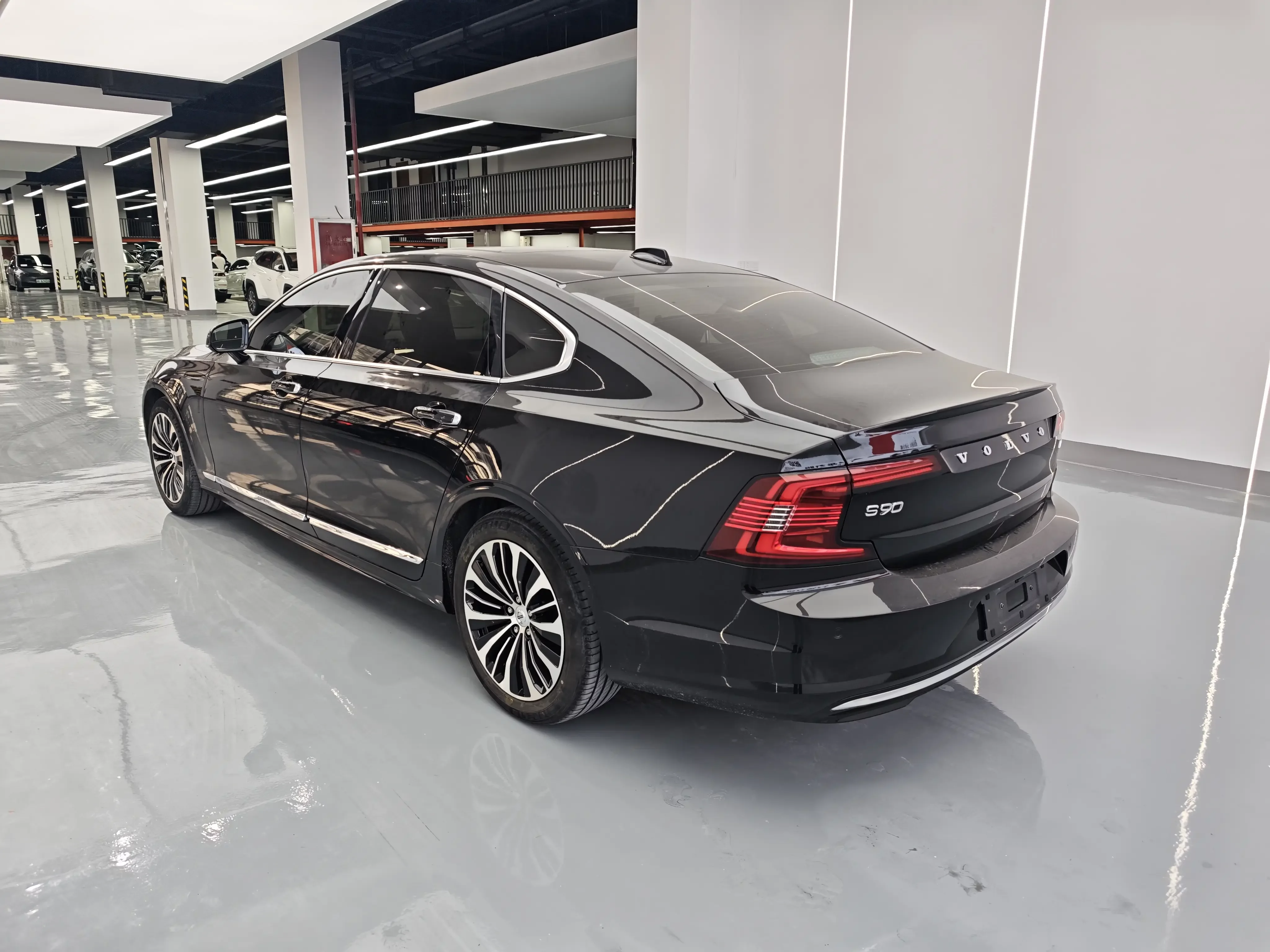 Volvo S90