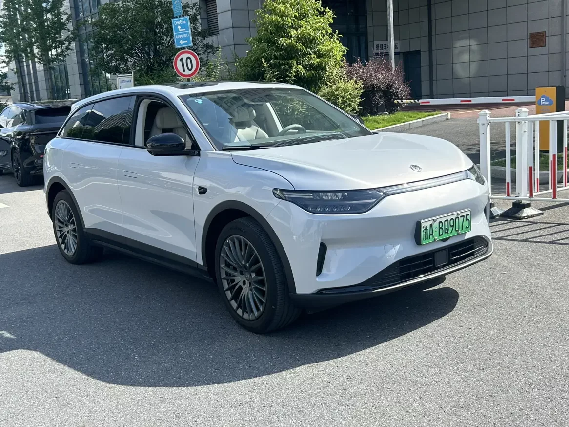 Leapmotor Zero running C11