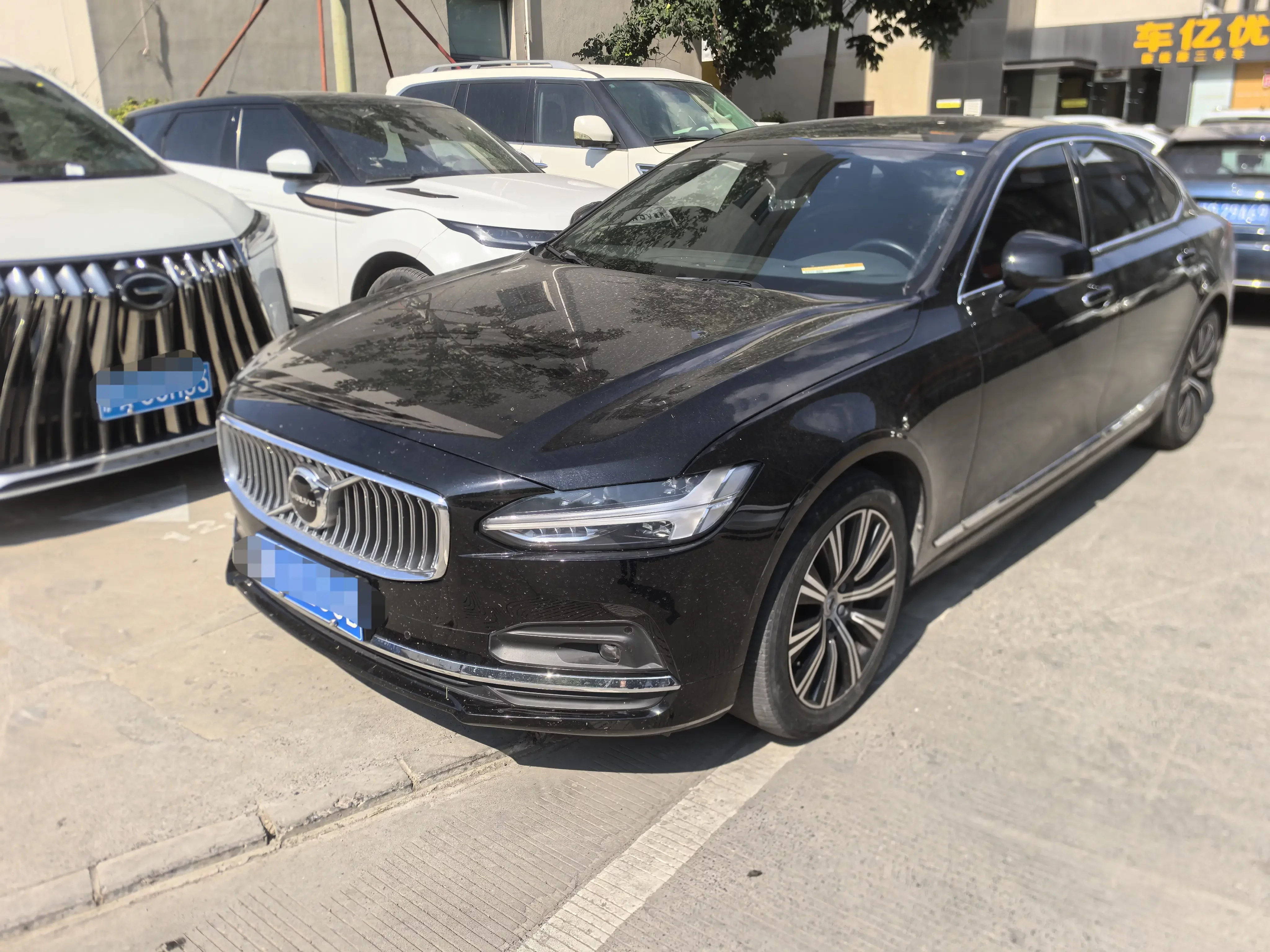 Volvo S90
