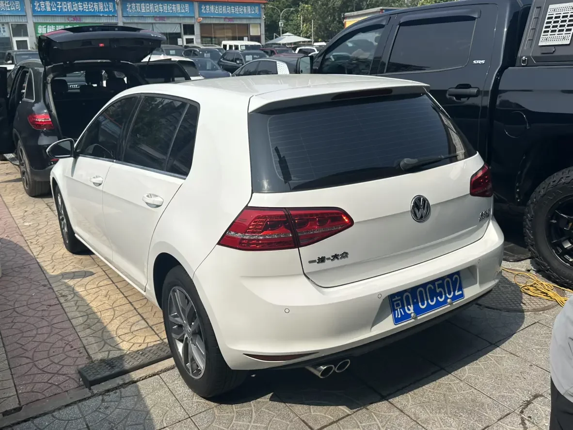 Volkswagen golf