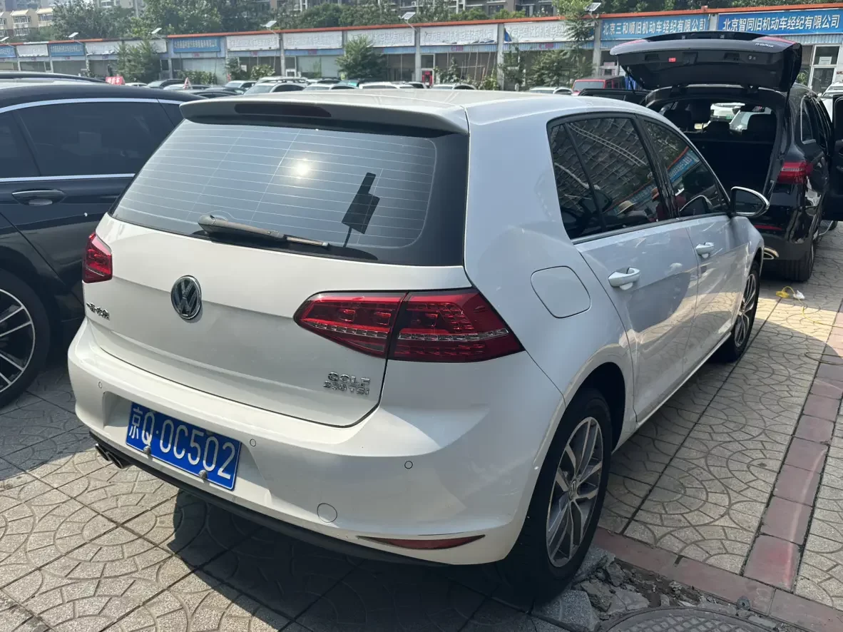 Volkswagen golf