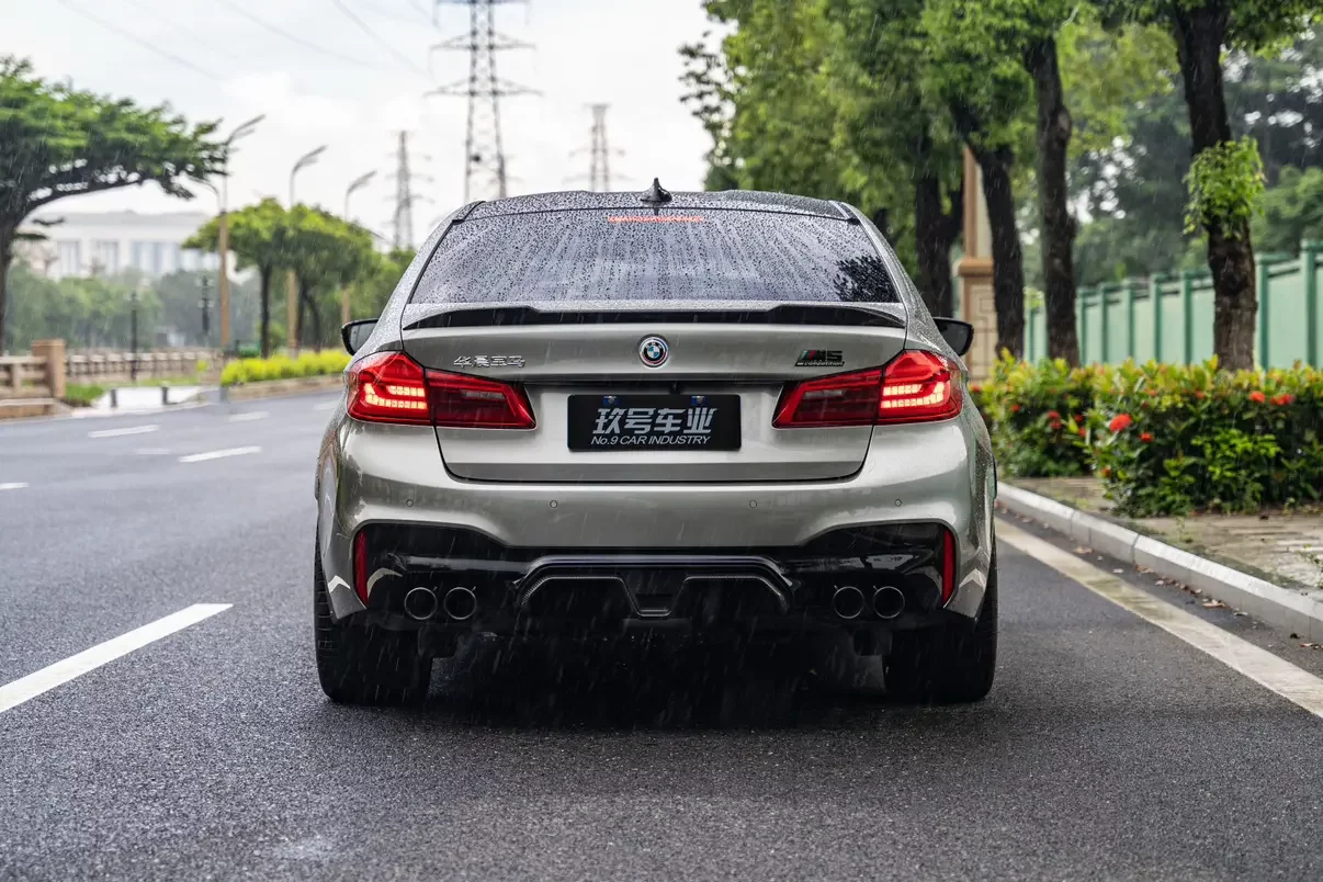 BMW M5