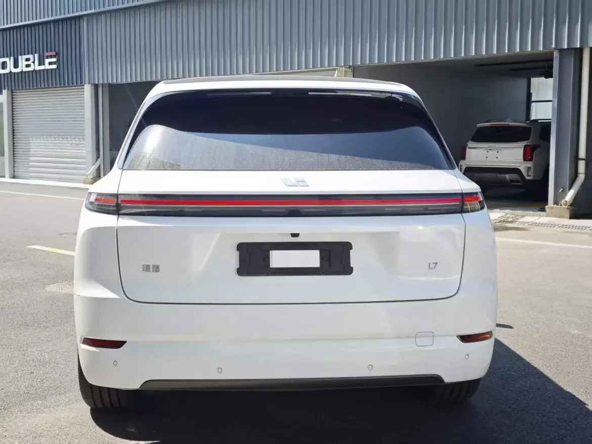 Lixiang L7