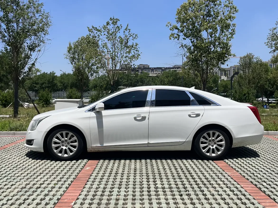 Cadillac XTS