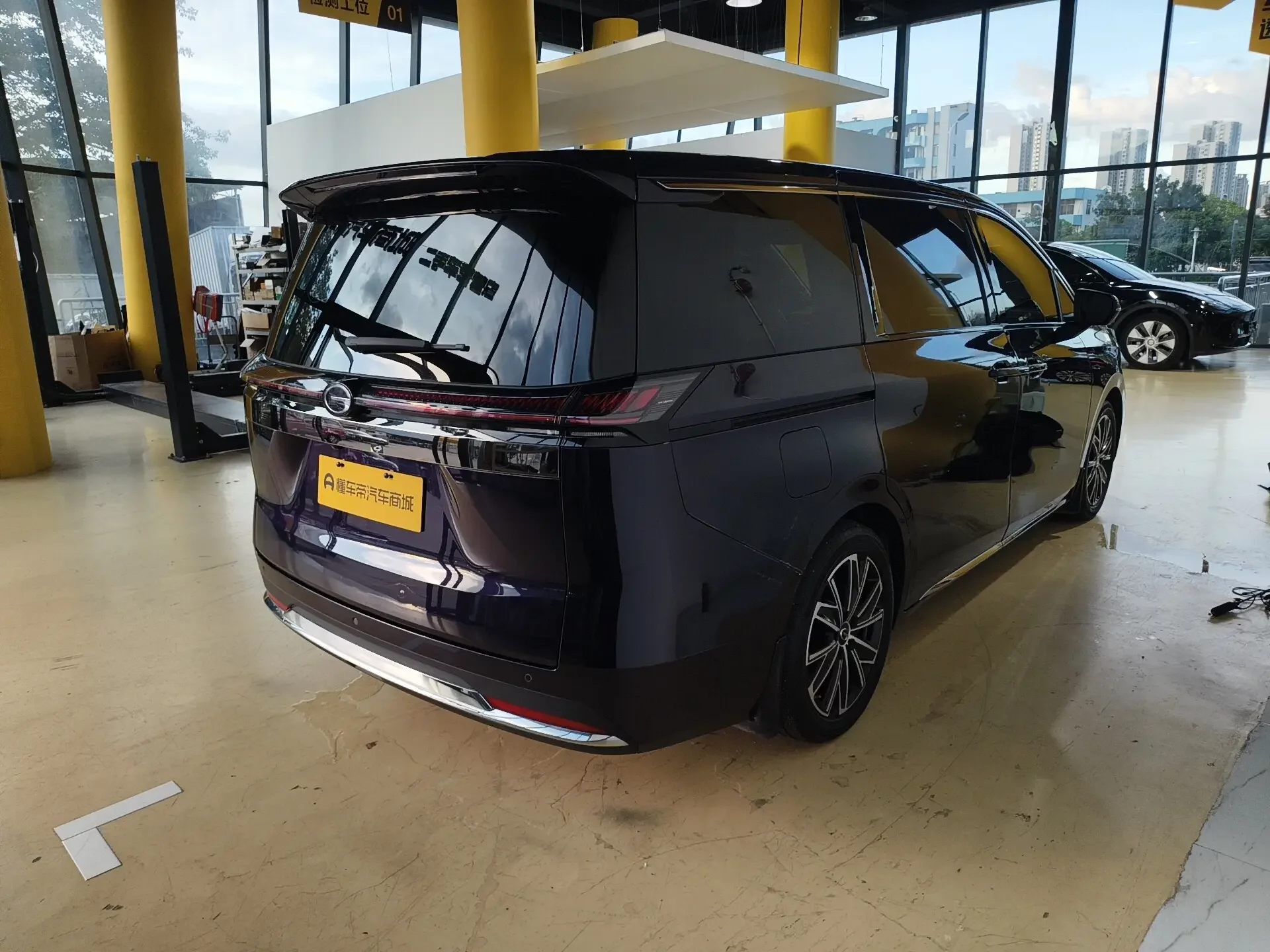 GAC Trumpchi E8 PHEV