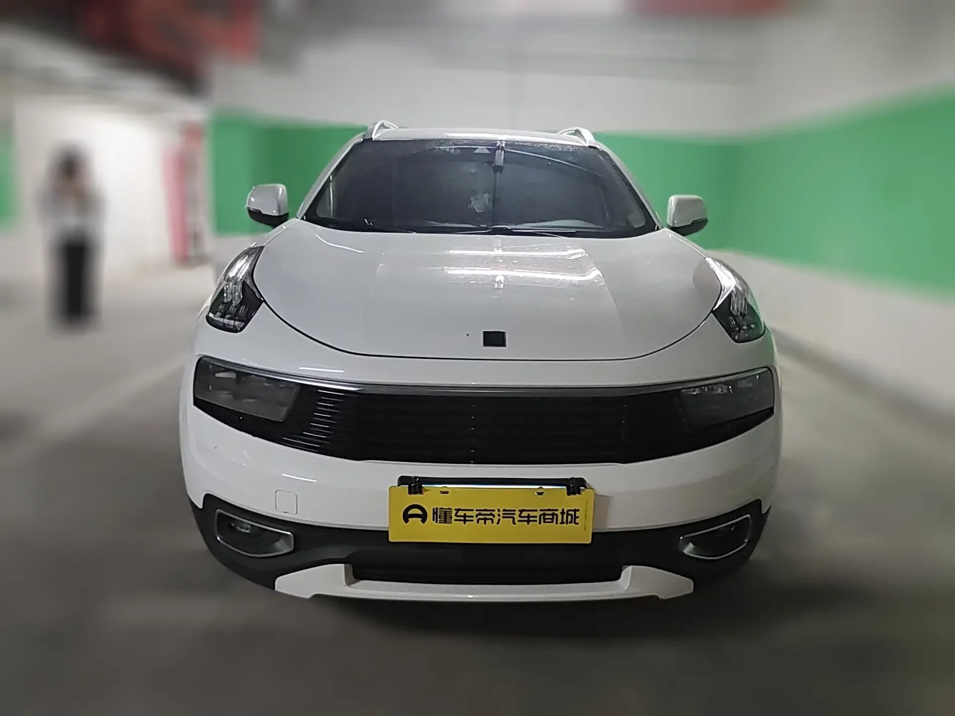 Lynk & Co 01