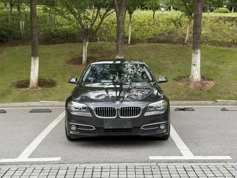 BMW 5 Series  из Китая