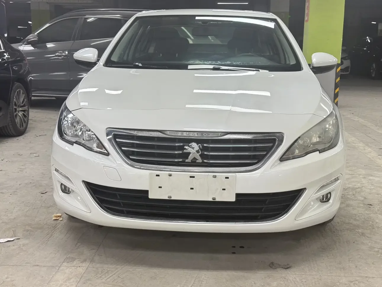 Peugeot 408