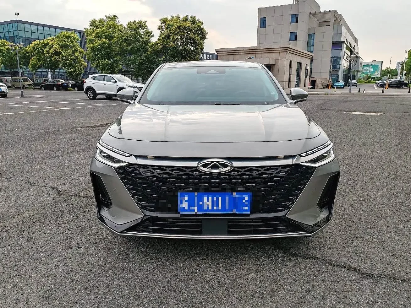 Chery Arrizo 8