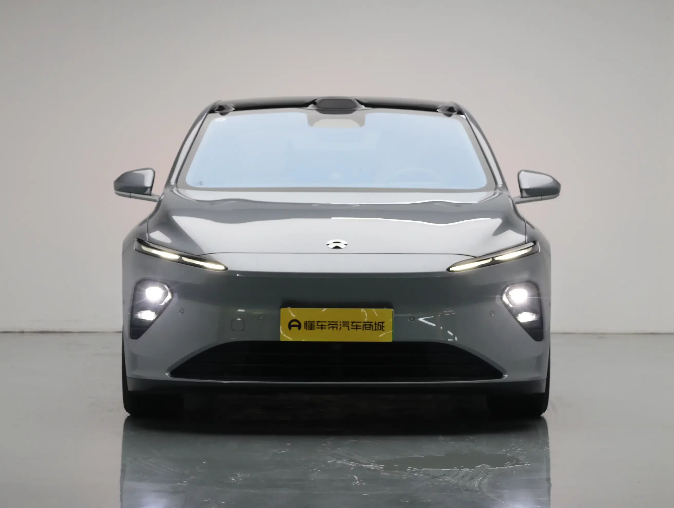 NIO ET7