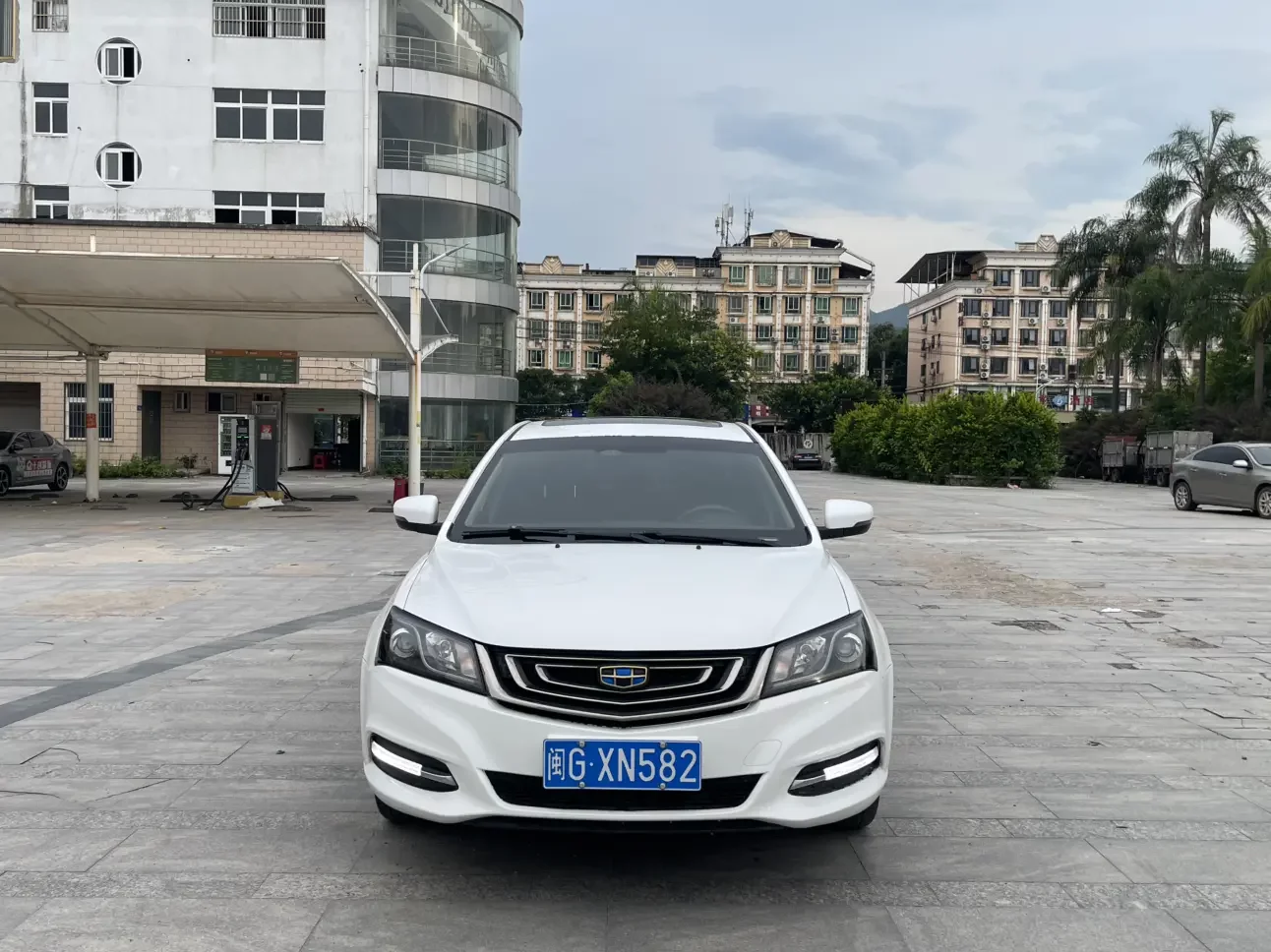 Geely emgrand