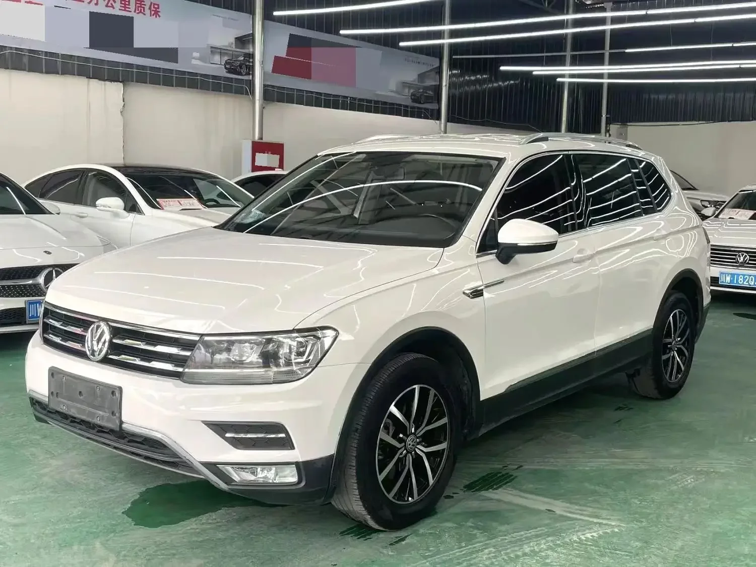 Volkswagen Tiguan L
