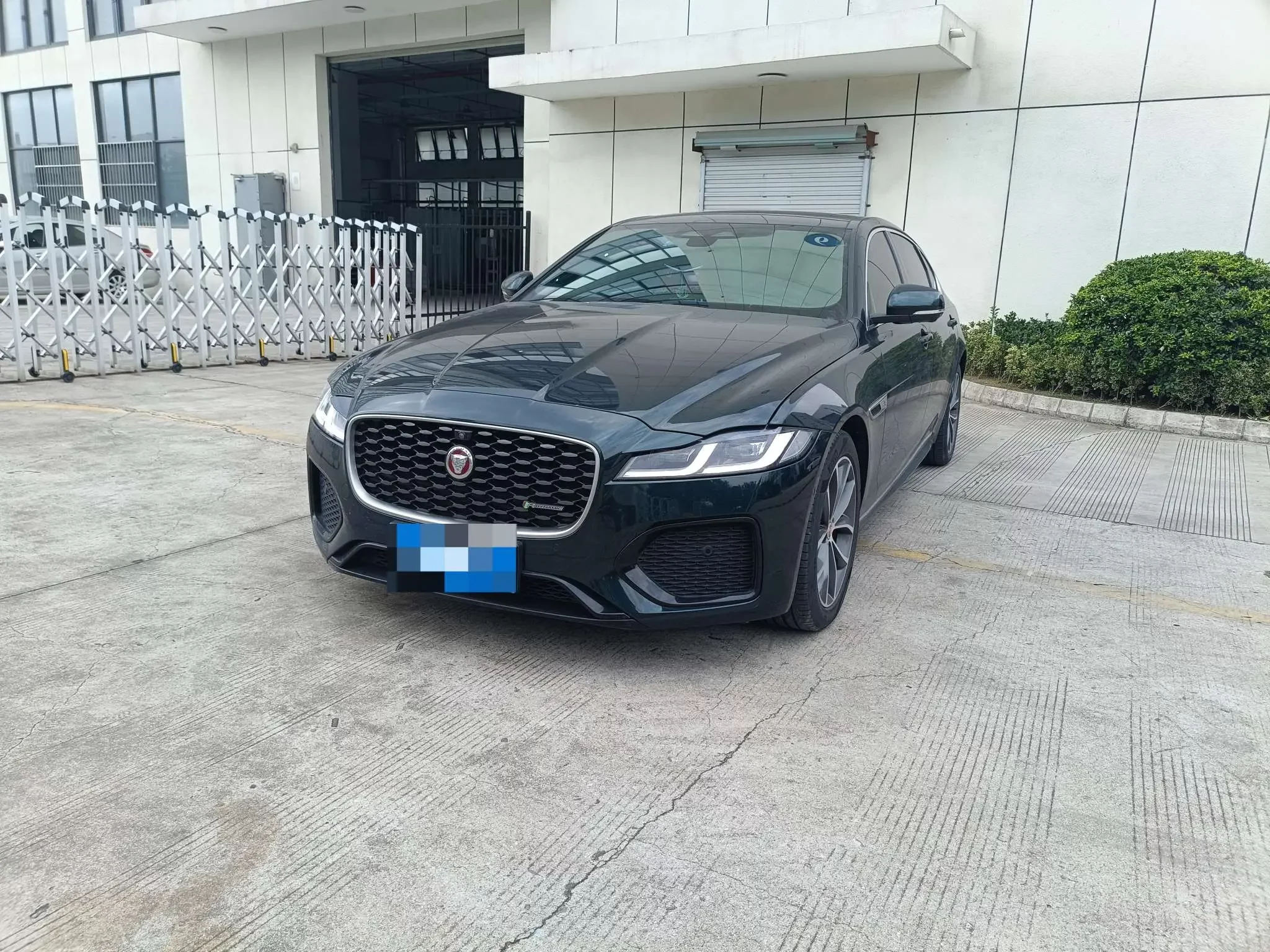 Jaguar XFL