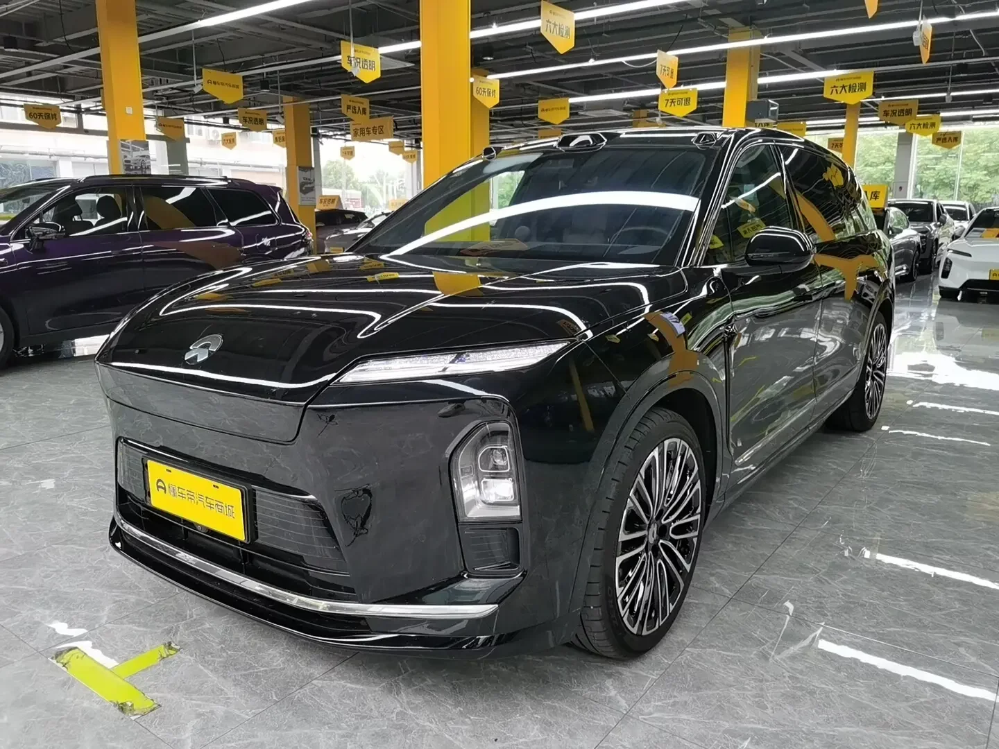 NIO ES8