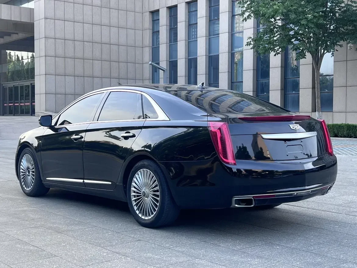 Cadillac XTS