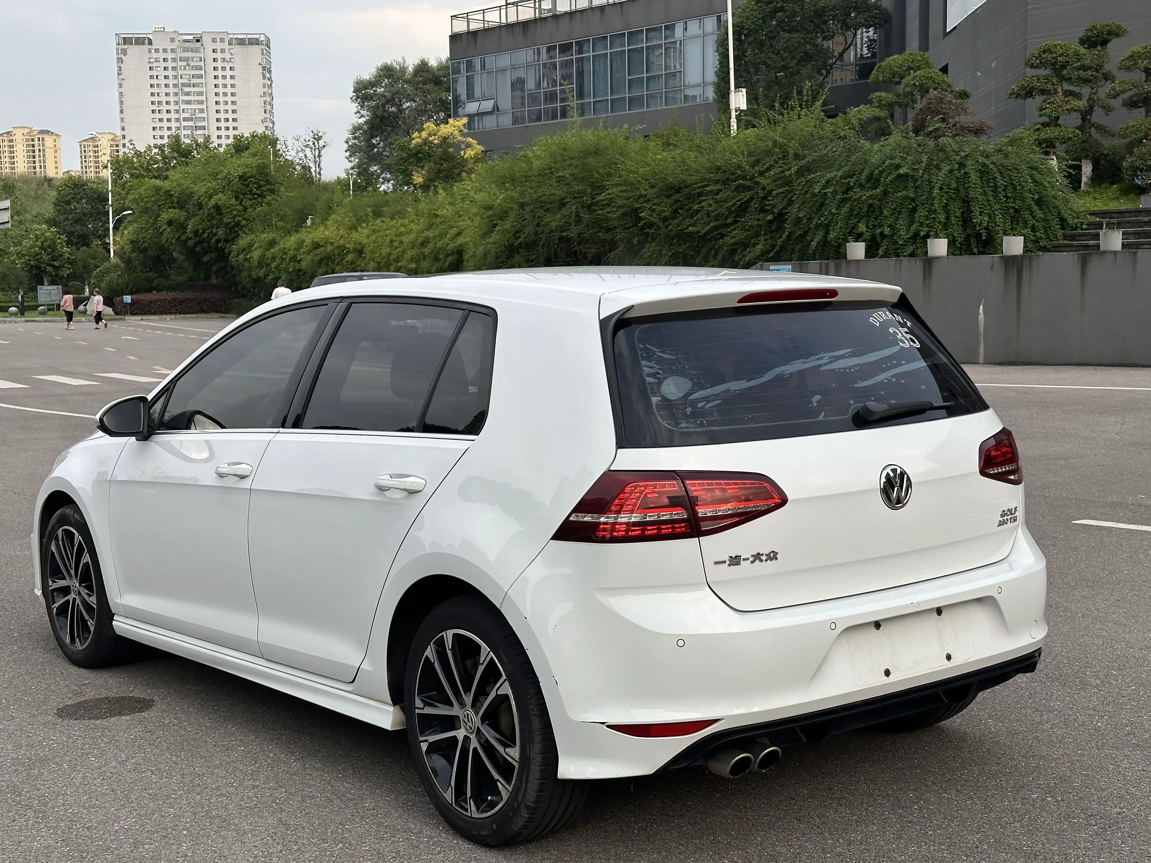 Volkswagen golf