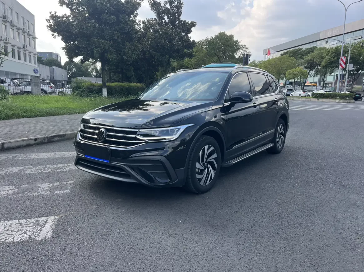Volkswagen Tiguan L