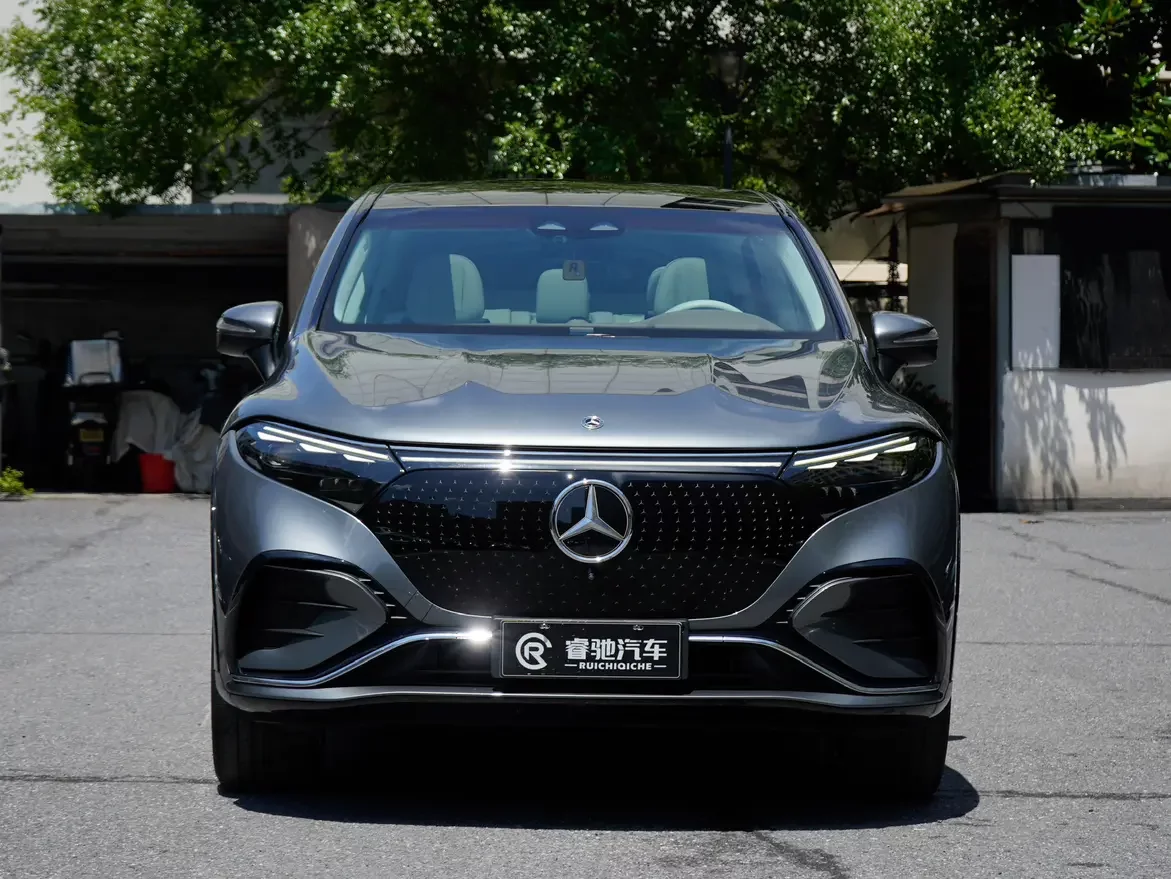 Mercedes-Benz EQS SUV