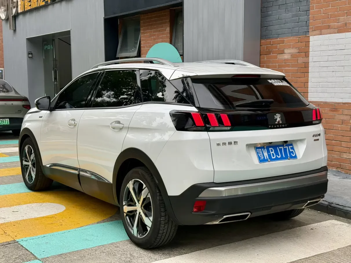 Peugeot 4008